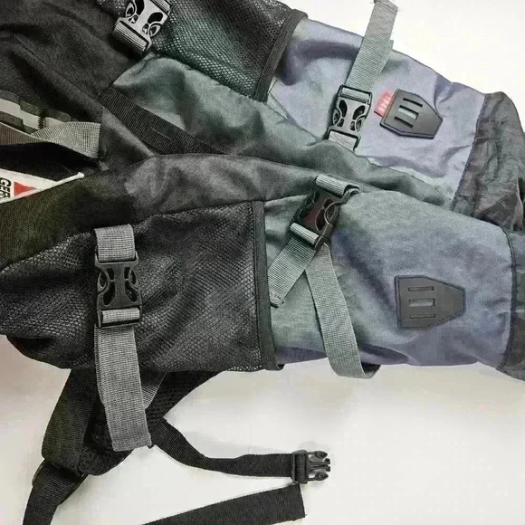 Gerry Mochila Hinsdale Colorblock Flapover Top, Metal - Picture 7 of 9